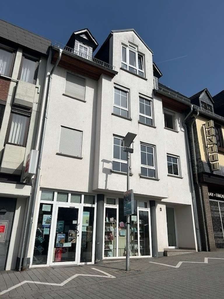 Immobilie in Hadamar - Wohn- und Geschäftshaus am historischen Marktplatz Hadamar - Bild 0