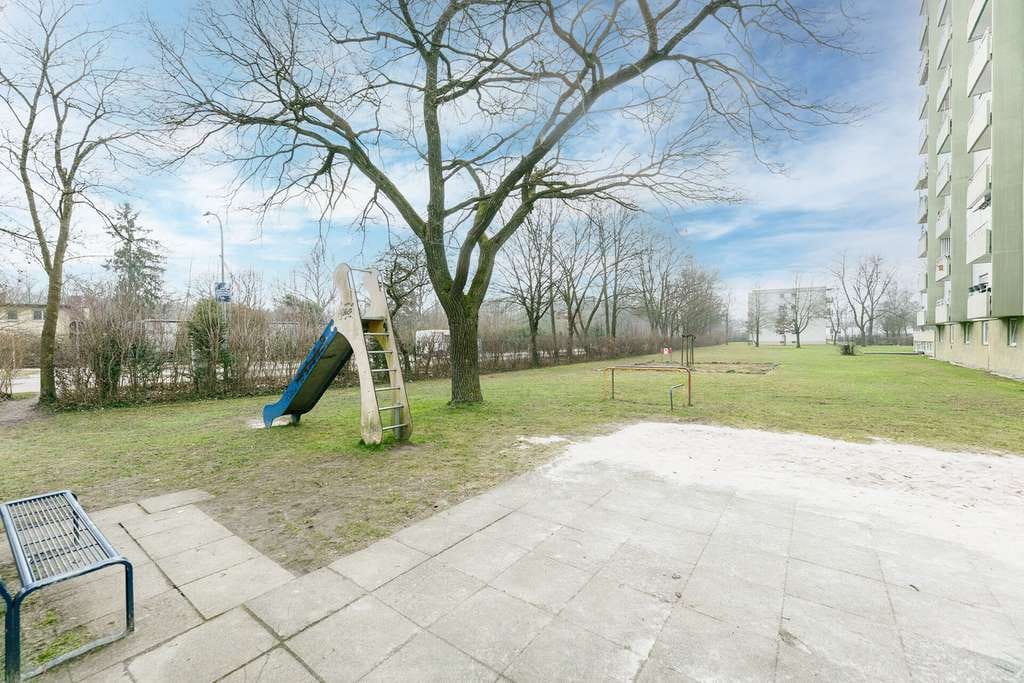 Immobilie in Elchingen - Helle und sonnige 3-Zimmer-Wohnung
im 7. Stock mit 2 Balkonen - Bild 4