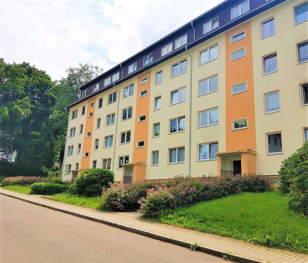 Immobilie in Chemnitz - ***Kapitalanlage 2-Raum Wohnung mit Balkon und PKW Stellplatz - vermietet *** - Bild 0