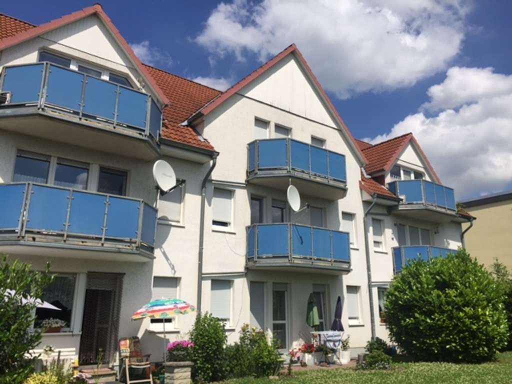 Immobilie in Rinteln - 2-Zimmer-ETW im DG mit Balkon und Tiefgaragenstellplatz - Bild 0