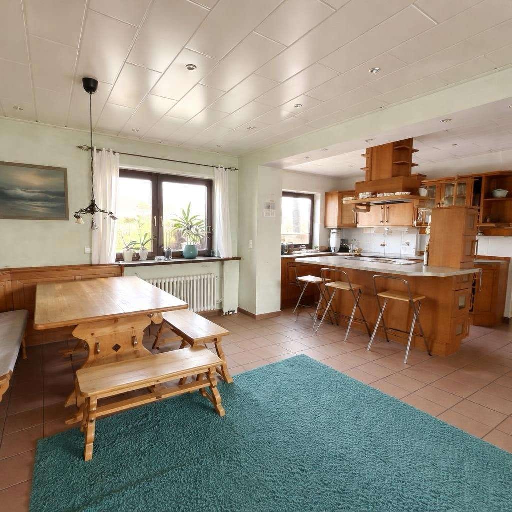 Immobilie in Limburgerhof - Wohn- & Gewerbe-Ensemble mit Halle, Einliegerwohnung, großem Garten und Garage - Bild 4