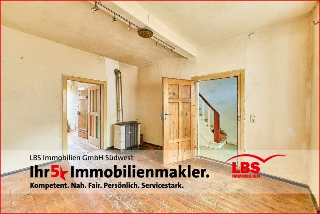 Immobilie in Gerbach - Reihenmittelhaus auf großem Grundstück, in Ruhiger Lage mit Nebengebäude - Bild 2