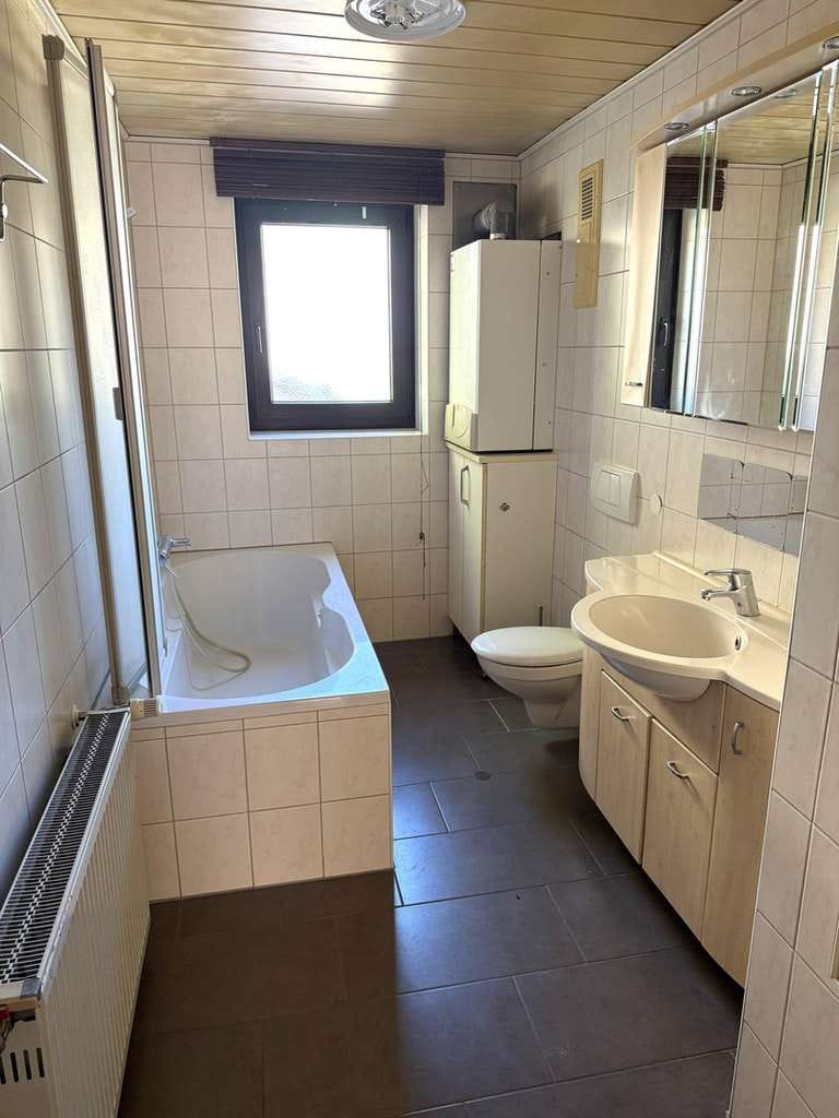 Immobilie in Ansbach - 3-Familienhaus in Ansbach-Schalkhausen - leerstehend, sofort bezugsfrei - Bild 4