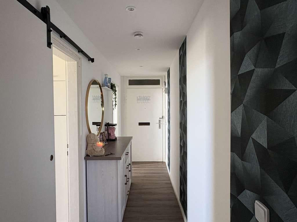 Immobilie in Bad Nenndorf - KARSTEN IMMOBILIEN ermöglicht Ihnen: Moderne DG-Wohnung mit großem Balkon und Top-Ausstattung - Bild 2