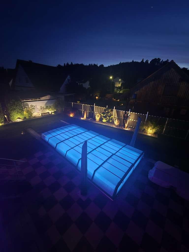 Immobilie in Kühlenthal - Exklusives Zweifamilienhaus in Top-Zustand mit Salzwasserpool, 2 Doppelgaragen - Bild 3