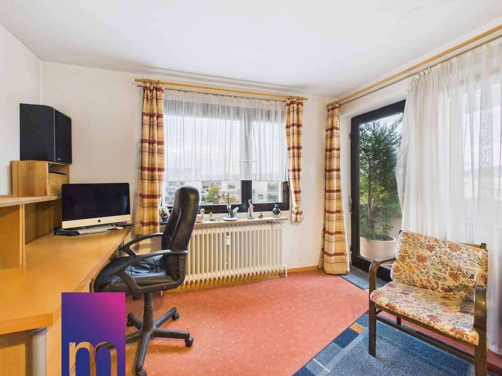 Immobilie in Wernau (Neckar) - Investieren mit Perspektive – Helle 2,5-Zimmer-Wohnung mit Balkon und Aufzug - Bild 3