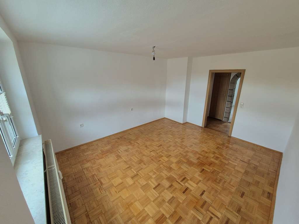 Immobilie in Gersdorf -  Renovierte 3-Zimmer-Wohnung im Herzen von Gersdorf - Bild 3