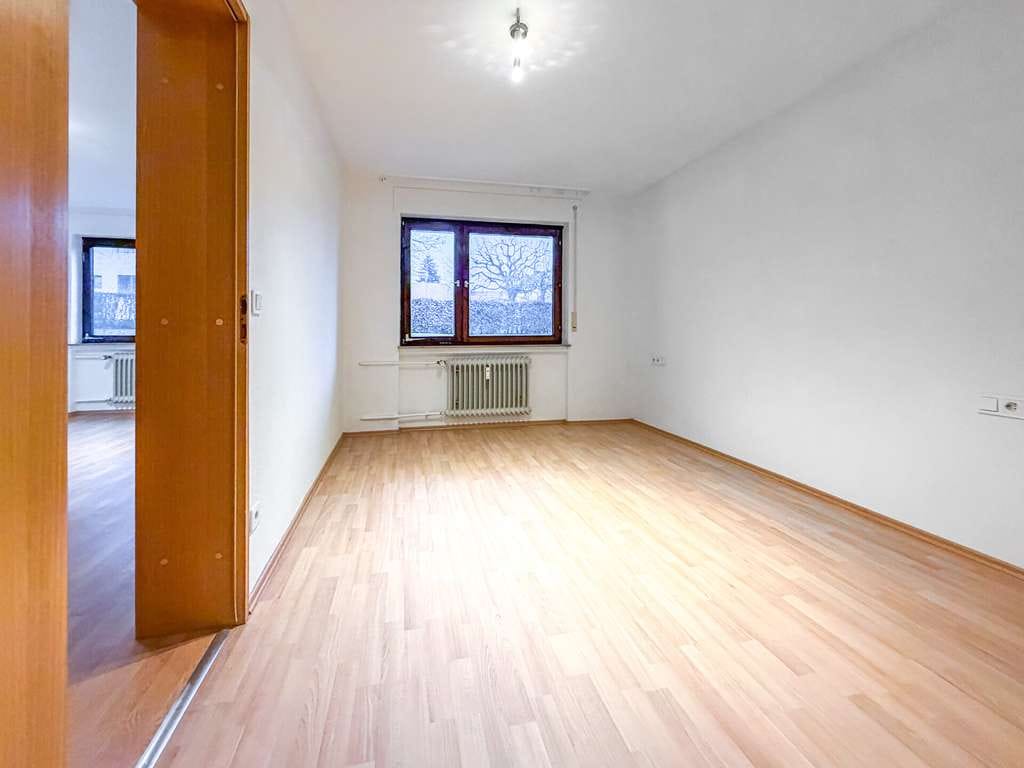 Immobilie in Langenburg - Frisch renovierte 2,5-Zi.-Wohnung mit Balkon, Stellplatz & Keller in Langenburg - Bild 4