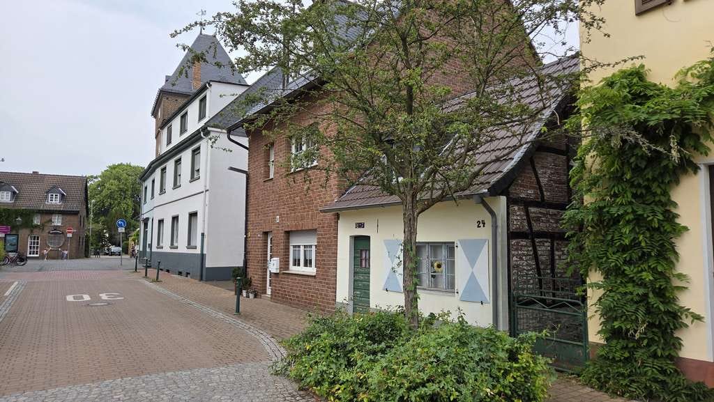 Immobilie in Monheim am Rhein - Projekt zum Anpacken: Historisches Altstadthaus in Monheim am Rhein - Bild 0