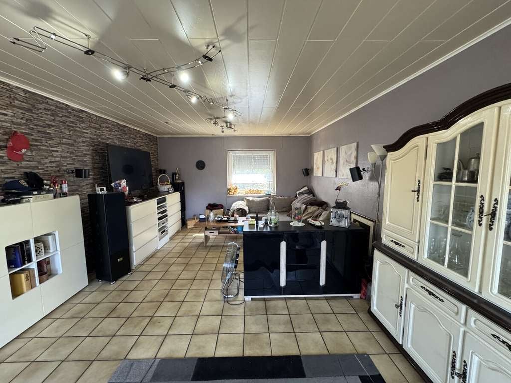 Immobilie in Heinsberg - Geräumige Doppelhaushälfte mit Einliegerwohnung, Garage und Garten in Heinsberg - Bild 2
