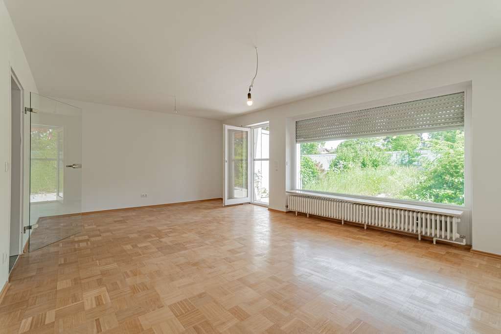 Immobilie in Neubiberg - NEUBIBERG / Renoviertes Reihenhaus in begehrter Lage / KAUF GEGEN GEBOT - Bild 1