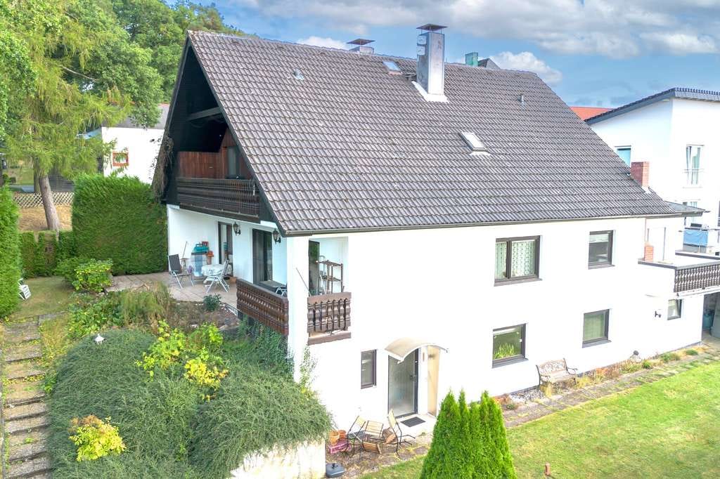 Immobilie in Usingen - Top gelegenes Mehrfamilienhaus mit 3 Wohneinheiten - Bild 2