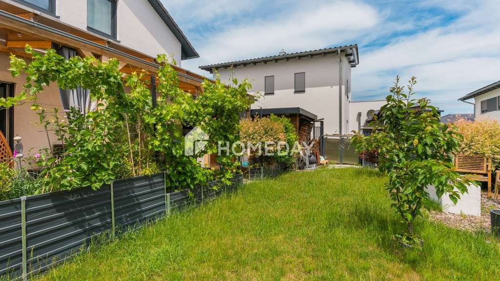 Immobilie in Moos - Modern wohnen und Energie sparen: EFH mit Kamin, Garten, Terrasse sowie Solar- und PV-Anlage - Bild 3