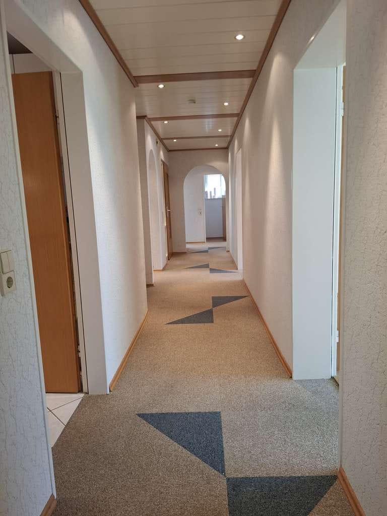 Immobilie in Erbach - Dreifamilienhaus mit freier Erdgeschosswohnung , großem Garten – und  zwei vermieteten Wohnungen - Bild 4