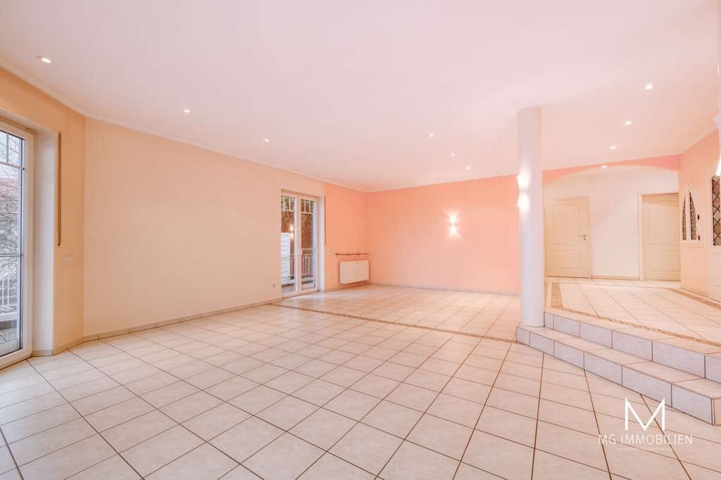Immobilie in Schmitshausen - MG - Schmitshausen: Edylisches Einfamilienhaus mit Doppelgarage und Garten - Bild 3