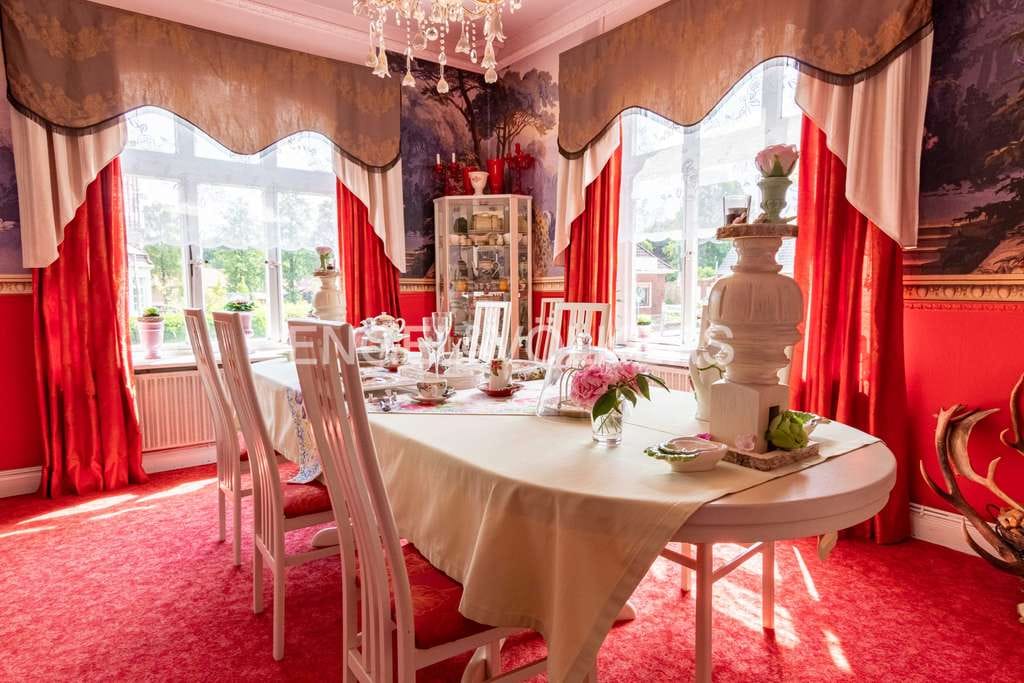 Immobilie in Moormerland - Elegante Villa aus der Gründerzeit - Großzügige Räume und stilvolle Ausstattung - Bild 4