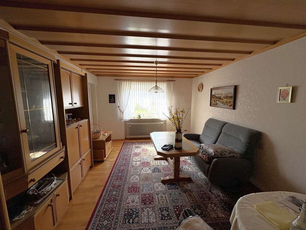 Immobilie in Windsbach - Vielseitiges Mehrgenerationenhaus mit großem Grundstück und Nebengebäuden - Bild 2