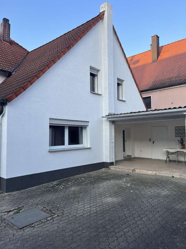 Immobilie in Ammerndorf - Zweifamilienhaus mit Wärmepumpe - provisionsfrei - - Bild 1