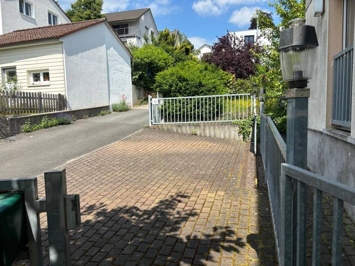 Immobilie in Kronberg - Attraktives Entwicklungsobjekt mit Erweiterungspotenzial in Top Lage - Bild 2