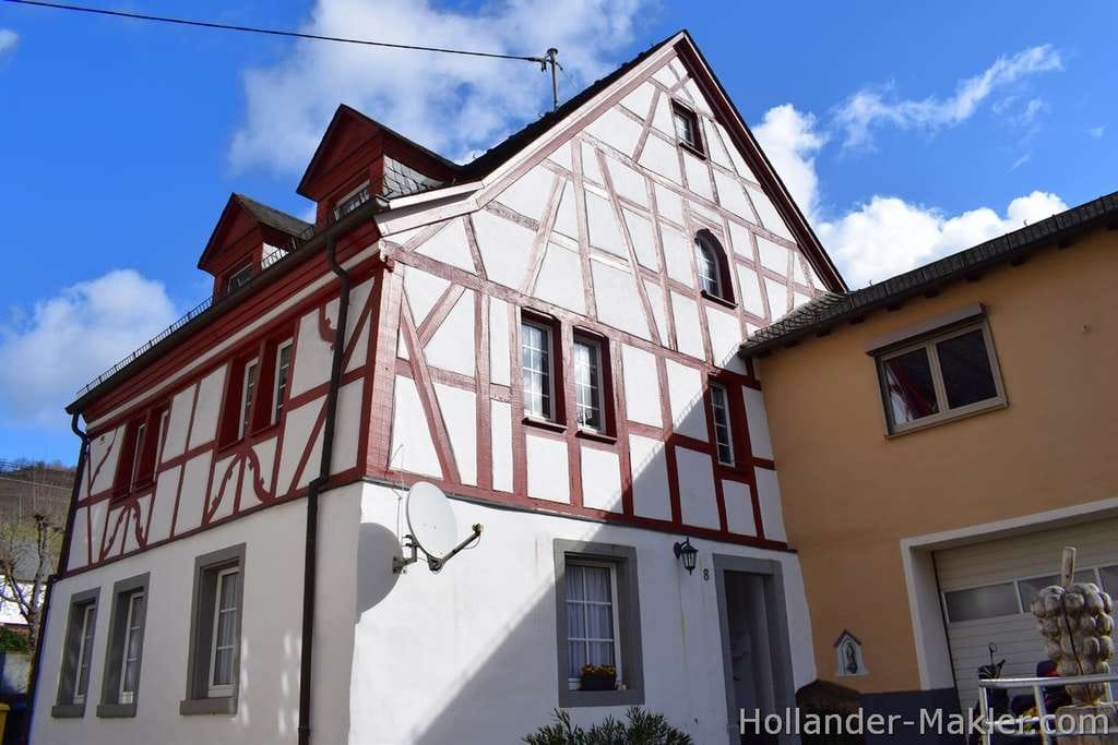 Immobilie in Müden (Mosel) - Kernsaniertes Fachwerkhaus mit herrlichem Moselblick - Bild 0