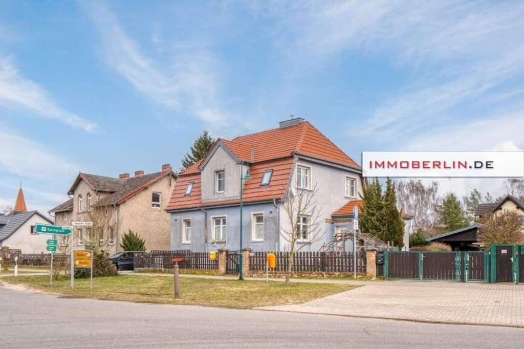 Immobilie in Mühlenbecker Land - IMMOBERLIN.DE - Wunderbar saniertes Haus mit Sonnengarten & Nebengebäude in ländlicher Lageharmonie - Bild 2