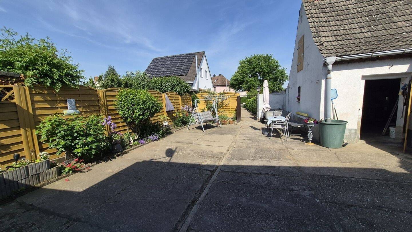 Immobilie in Barleben - Einfamilienhaus mit Nebengelass und Garage in Barleben - Bild 2