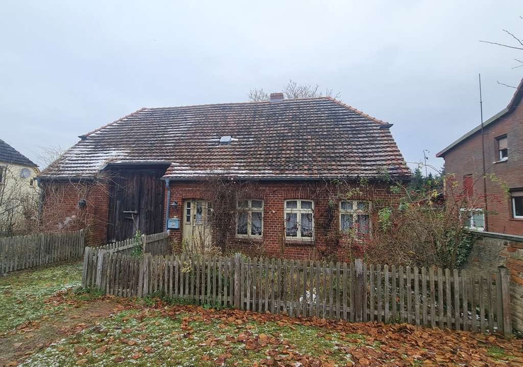 Immobilie in Kreien - Sanierungsfall/Bauland in Kreien - Bild 0