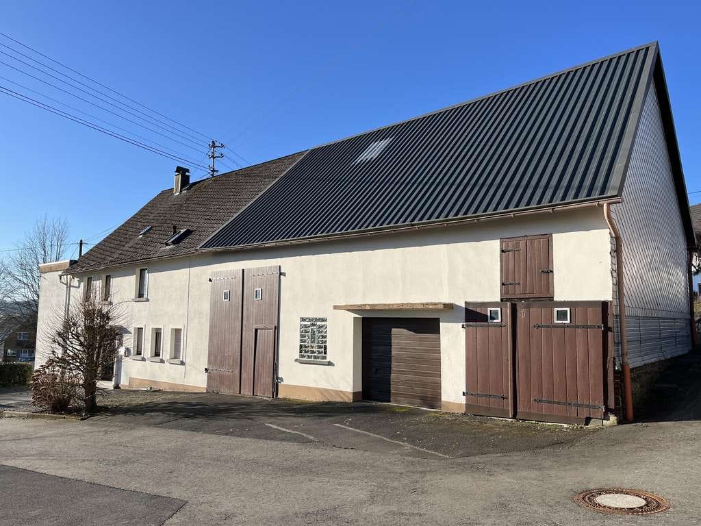 Immobilie in Hardt - Charmantes Einfamilienhaus mit großer Scheune und vielseitigen Nutzungsmöglichkeiten. - Bild 2