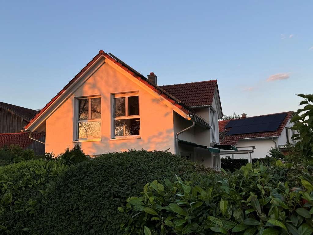 Immobilie in Moosinning - Lichtdurchflutetes, liebevoll gepflegtes Einfamilienhaus - Bild 3