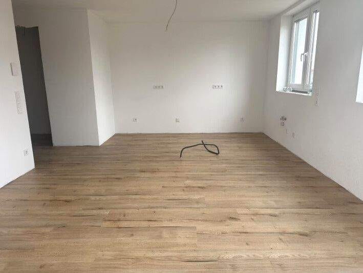 Immobilie in Schillingen - Kernsanierte Dachgeschosswohnung in Schillingen - Bild 0