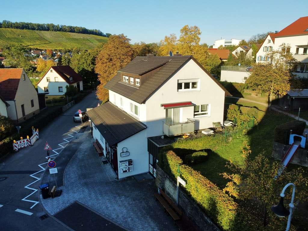 Immobilie in Obersulm - Zentrales Mehrfamilienhaus mit Gewerbeeinheit im Herzen von Obersulm! - Bild 1