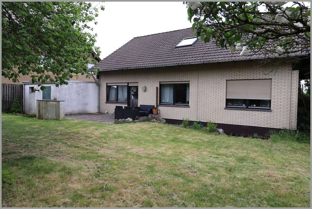 Immobilie in Dissen - Einfamilienhaus mit Einliegerwohnung in ruhiger Lage - Bild 0