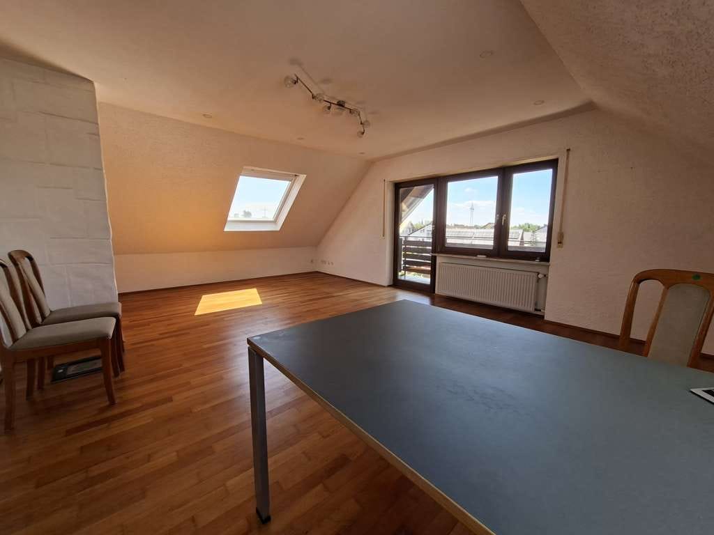 Immobilie in Graben-Neudorf - Großzügiges Zweifamilienhaus in ruhiger Ortsrandlage von Neudorf - Bild 4