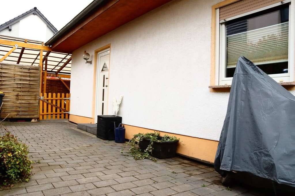 Immobilie in Gensingen - Provisionsfrei – Moderne Doppelhaushälfte mit kluger Aufteilung und überdachter Terrasse - Bild 1