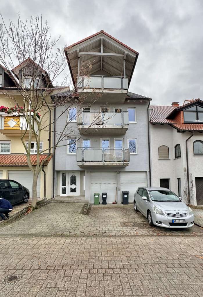 Immobilie in Bruchsal - Maisonettewohnung mit Aufteilungspotenzial und Weitblick über Bruchsal - Bild 1