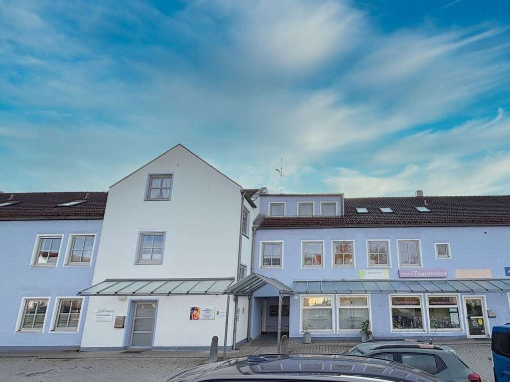 Immobilie in Nittendorf - Großzügige 4 Zimmer Wohnung - Bild 1