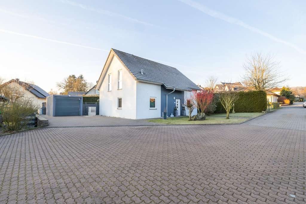 Immobilie in Willroth - Nachhaltiges Einfamilienhaus in Ortsrandlage - Bild 0