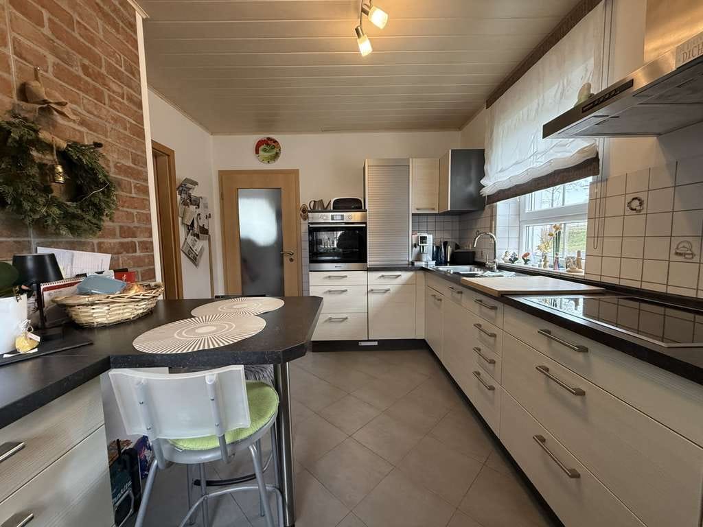 Immobilie in Konnersreuth - Ankommen und wohlfühlen – Ihr neues Zuhause mit Terrasse und Kaminofen! - Bild 2