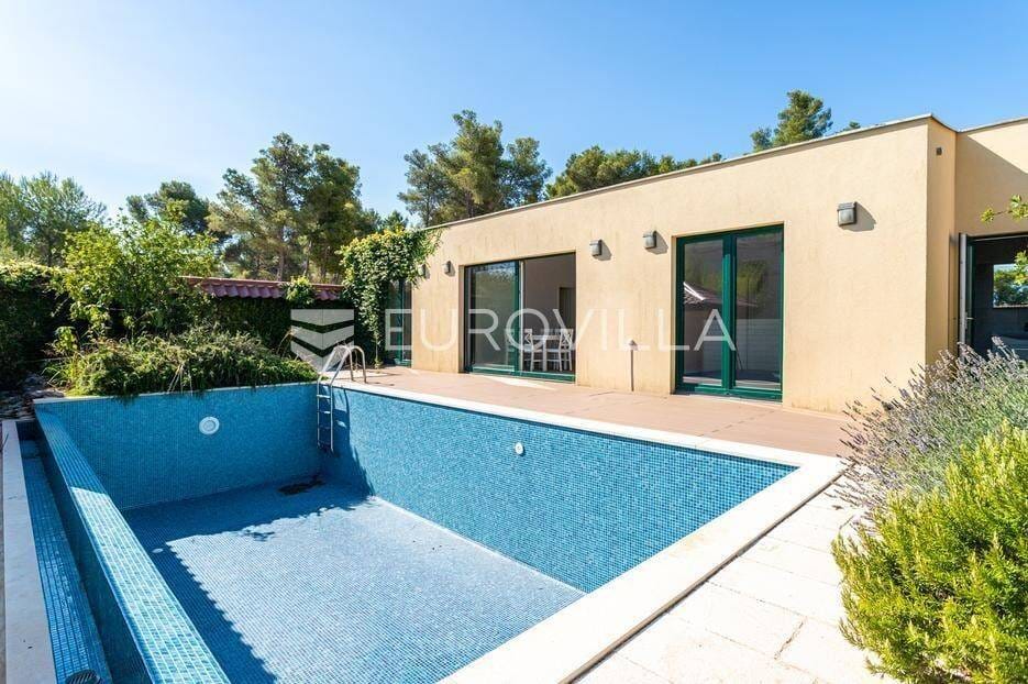 Immobilie in Wendisch Evern - Wohnung 99m2 zum Kauf - Split-Dalmatia, Sutivan - Bild 0