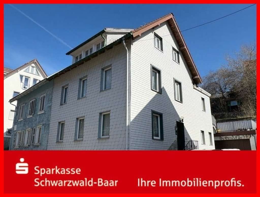 Immobilie in Furtwangen im Schwarzwald - Attraktive Zweifamilien-Doppelhaushälfte - Bild 0