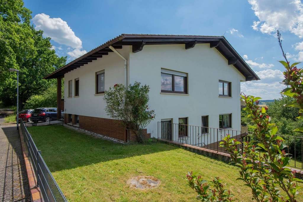 Immobilie in Rabenau - Architektenhaus mit Einliegerwohnung in traumhafter Lage mit grandioser Aussicht. - Bild 4