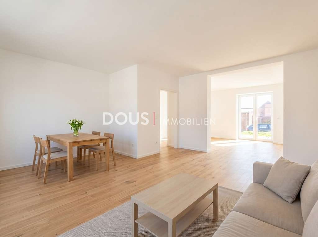 Immobilie in Himbergen - Stilvoll renoviertes Zuhause 
mit viel Platz - Bild 2