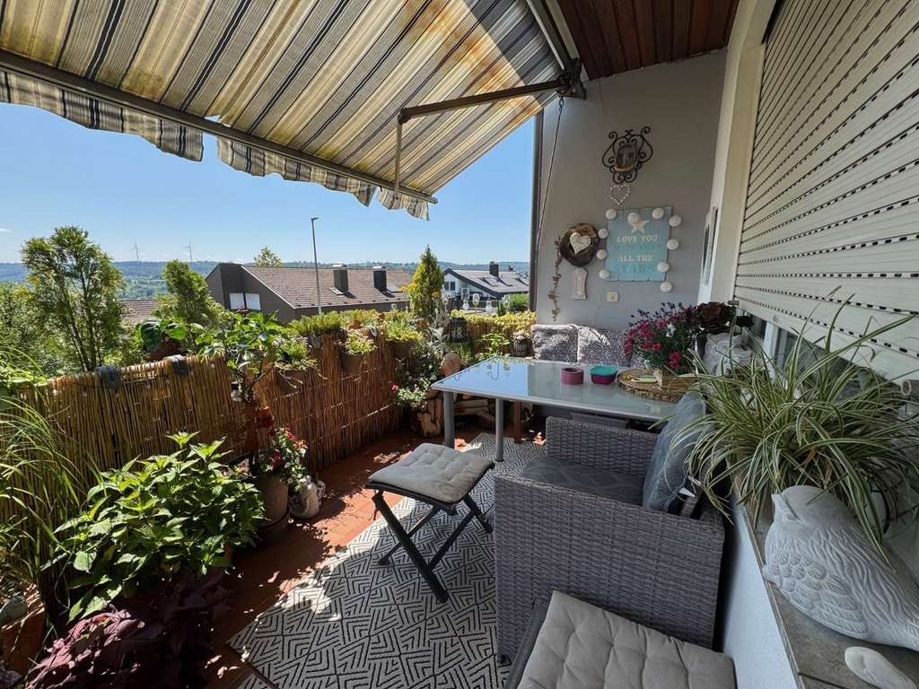 Immobilie in Remshalden - **3,5 Zimmer Etagenwohnung mit Weitblick** - Bild 2