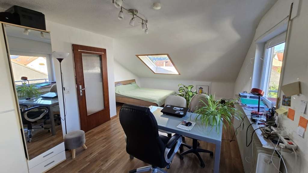 Immobilie in Gerlingen - Kapitalanleger aufgepasst: helle 1,5 Zimmer Wohnung mit Balkon in ruhiger Lage von Gerlingen! - Bild 1