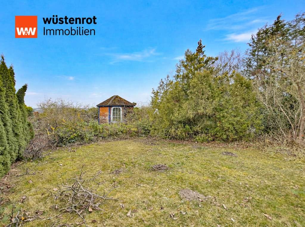 Immobilie in Neubrandenburg - GROSSZÜGIGES WOHNEN AUF EINER EBENE MIT GROSSER SONNENTERRASSE + VIEL PLATZ IM UNTERGESCHOSS - Bild 4