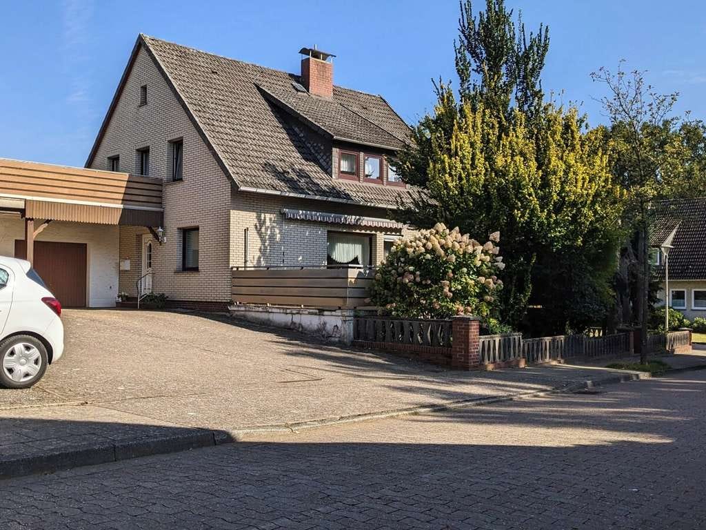 Immobilie in Walsrode - Großzügiges Einfamilienhaus in ruhiger, gepflegter Lage von Walsrode - Bild 0