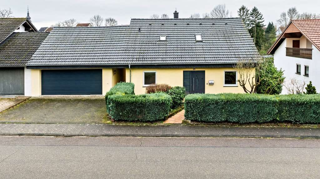 Immobilie in Angelbachtal - Großzügiges Einfamilienhaus mit Traumgrundstück in ruhiger Wohnlage - Bild 0