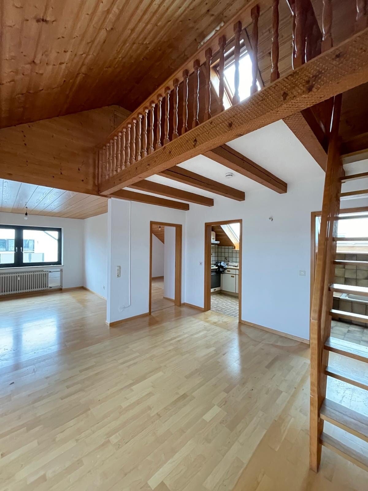 Immobilie in Burgau - Galerie Wohnung mit Balkon - Bild 4