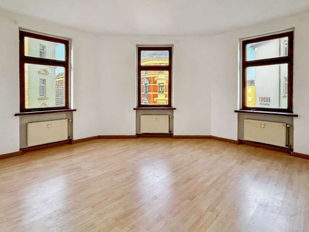 Immobilie in Markkleeberg - Charmante 2-Zimmer-Wohnung mit Potenzial in denkmalgeschütztem Altbau in Markkleeberg - Bild 2