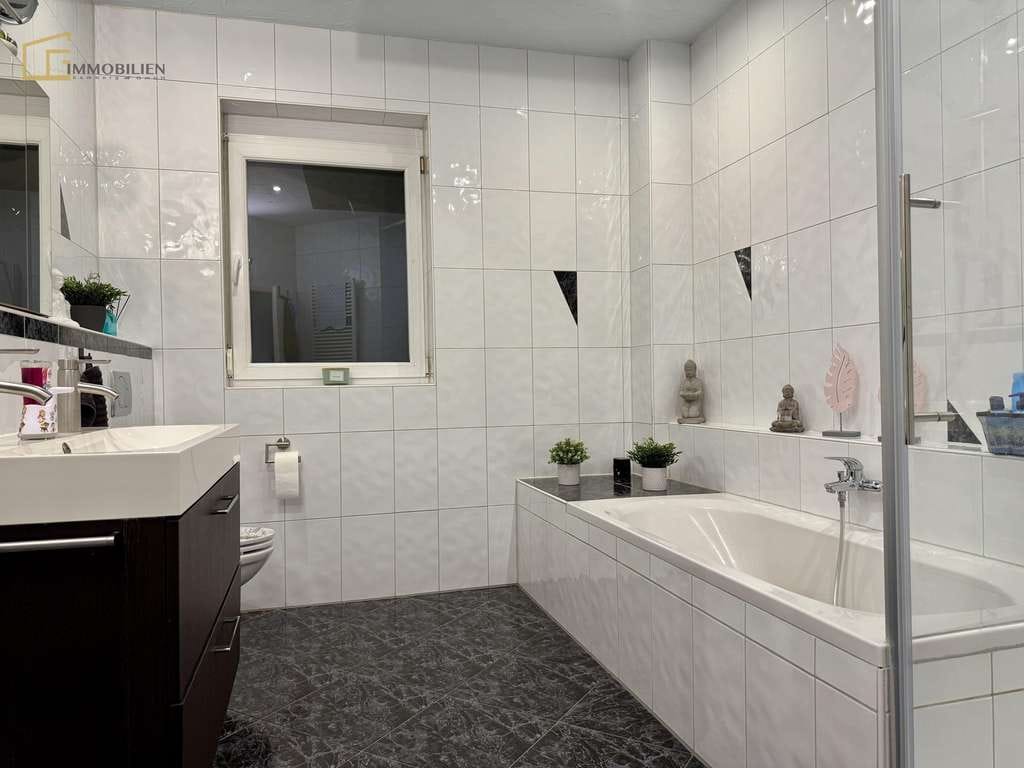 Immobilie in Baiersdorf - Willkommen im eigenen Zuhause - großzügige 3,5 Zimmer Eigentumswohnung - Bild 4